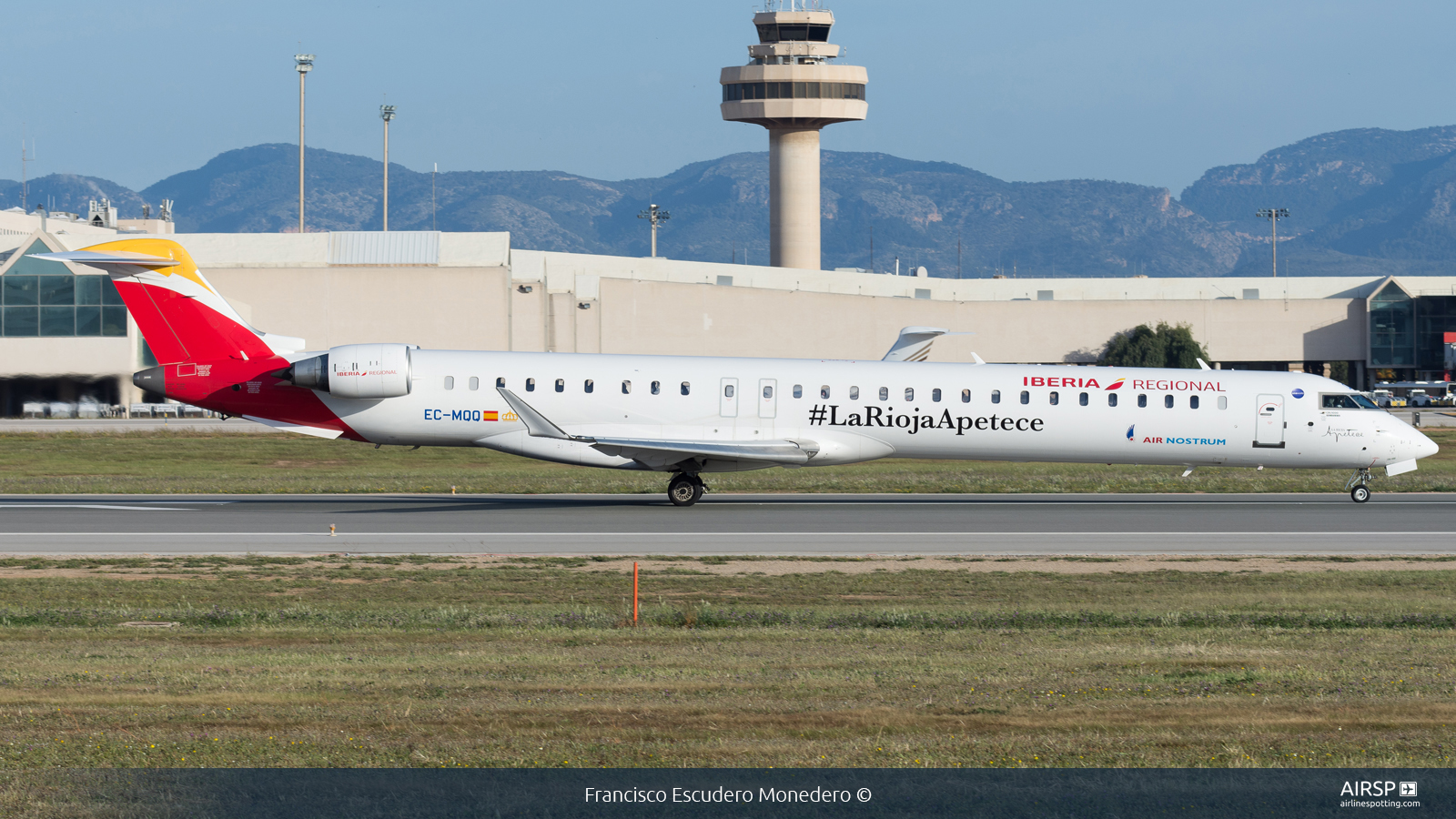 Air Nostrum Iberia Regional  Mitsubishi CRJ-1000  EC-MQQ