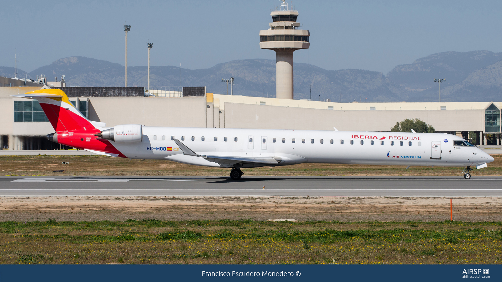 Air Nostrum Iberia Regional  Mitsubishi CRJ-1000  EC-MQQ