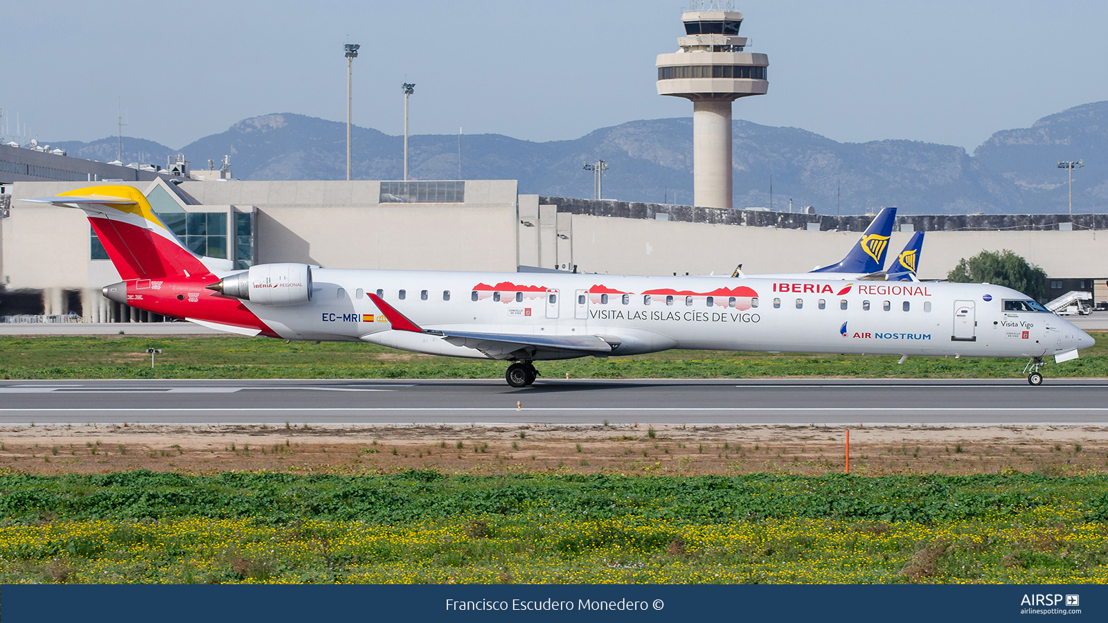 Air Nostrum Iberia Regional  Mitsubishi CRJ-1000  EC-MRI