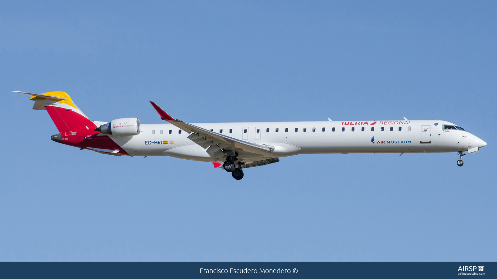 Air Nostrum Iberia Regional  Mitsubishi CRJ-1000  EC-MRI