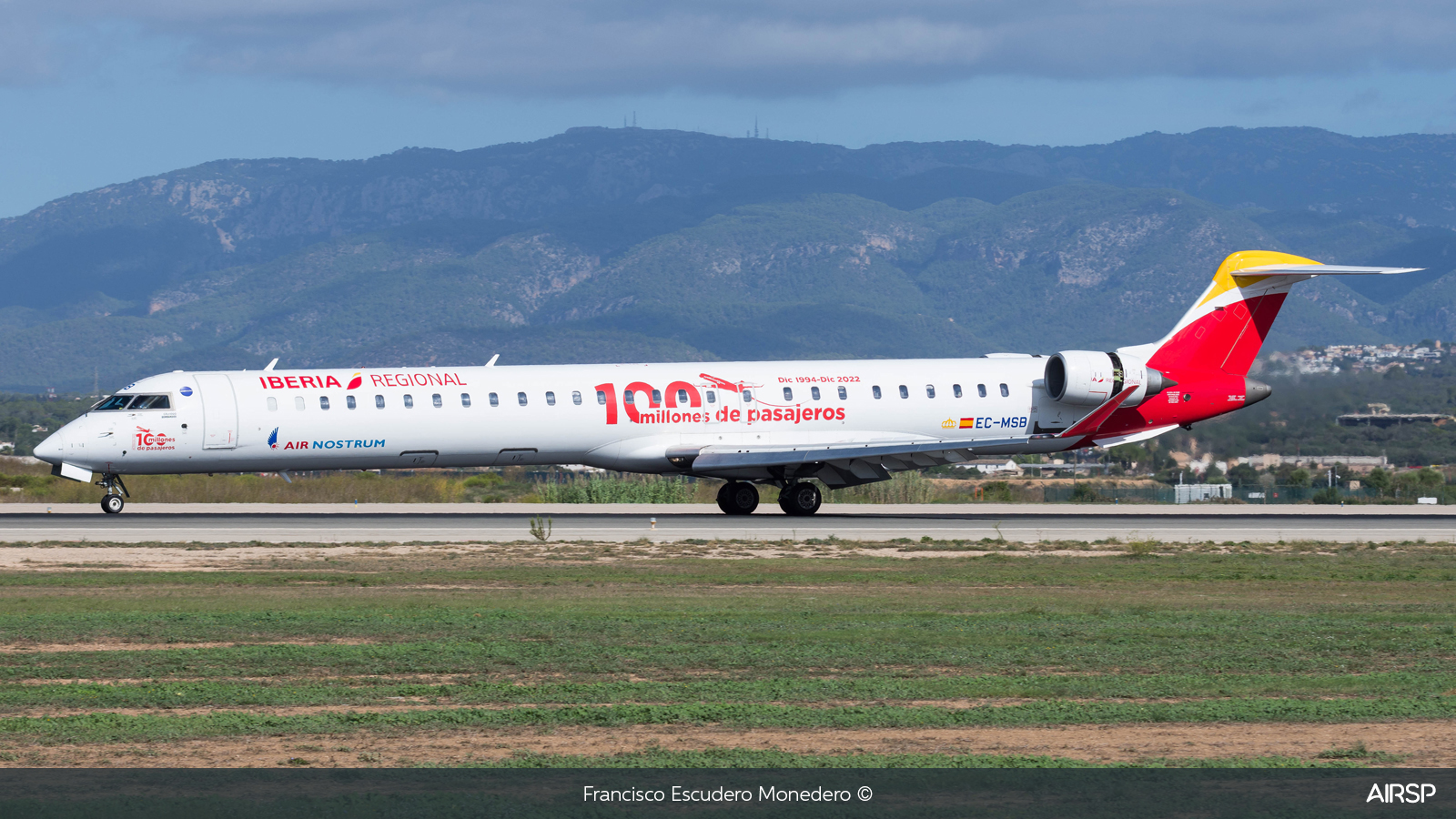 Air Nostrum Iberia Regional  Mitsubishi CRJ-1000  EC-MSB
