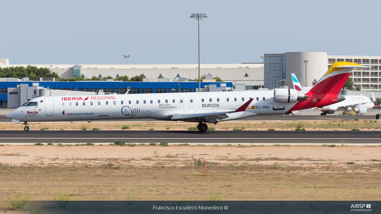 Air Nostrum Iberia Regional  Mitsubishi CRJ-1000  EC-MSL