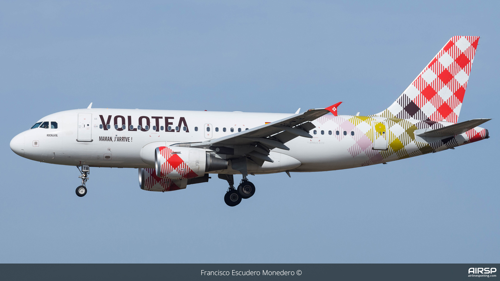 Volotea  Airbus A319  EC-MTB