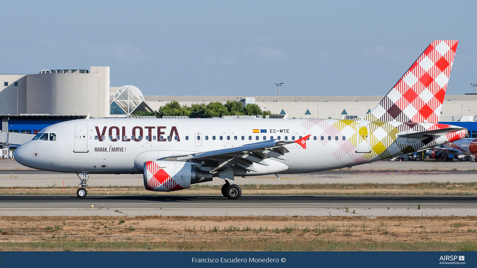 Volotea  Airbus A319  EC-MTE