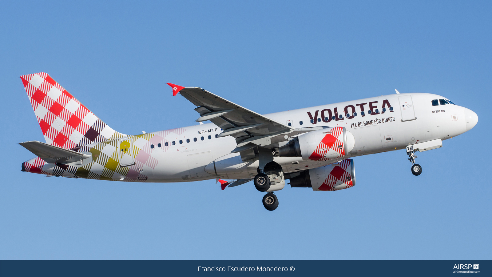 Volotea  Airbus A319  EC-MTF