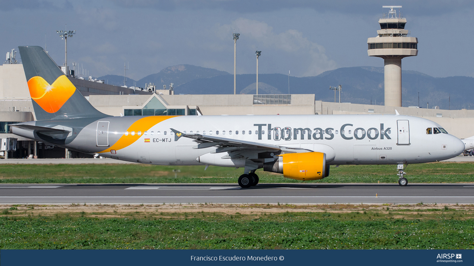 Thomas Cook Airlines  Airbus A320  EC-MTJ