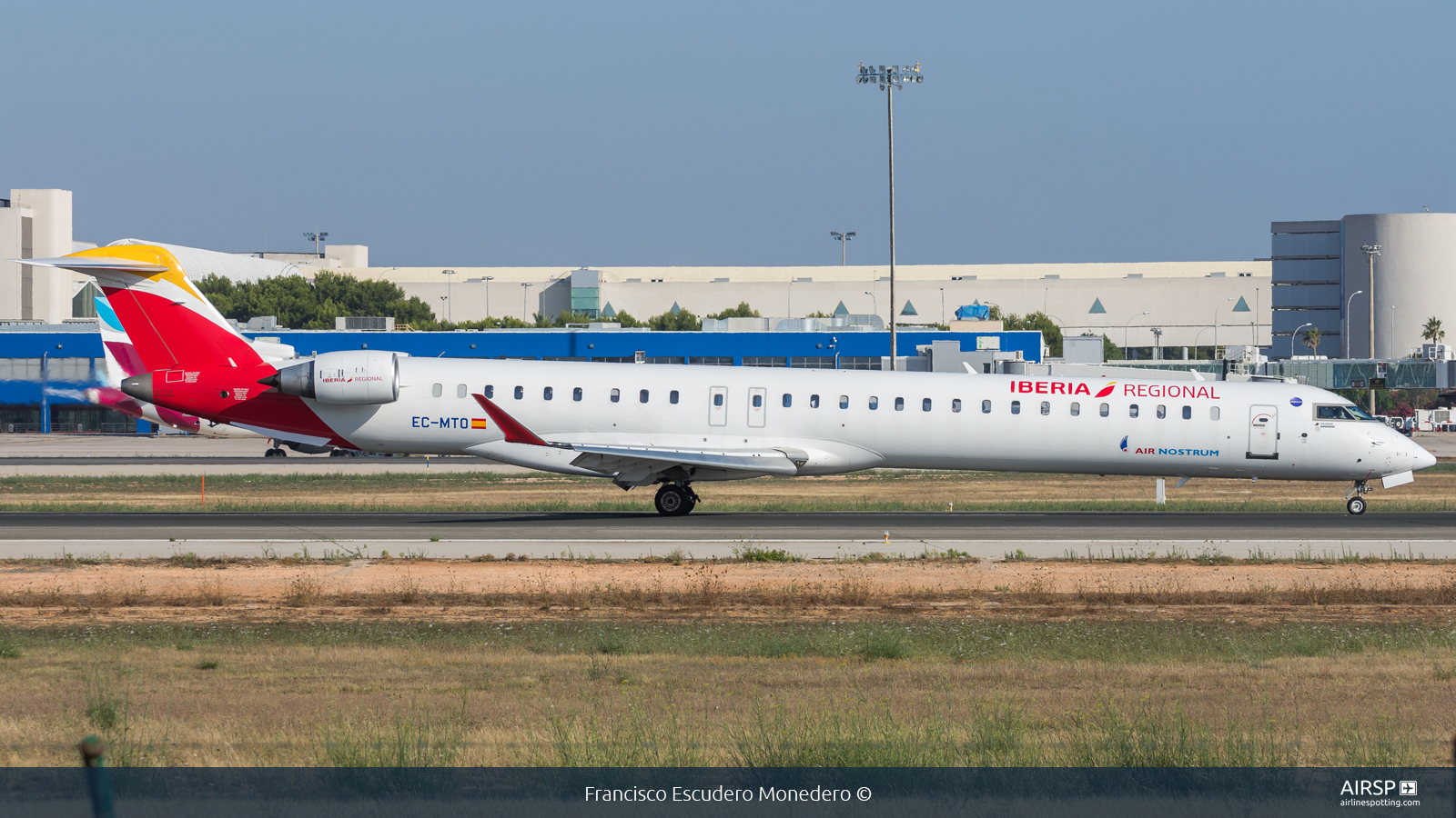 Air Nostrum Iberia Regional  Mitsubishi CRJ-1000  EC-MTO