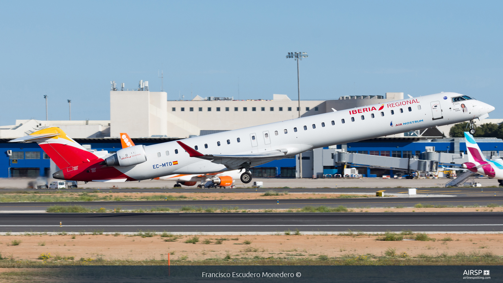 Air Nostrum Iberia Regional  Mitsubishi CRJ-1000  EC-MTO