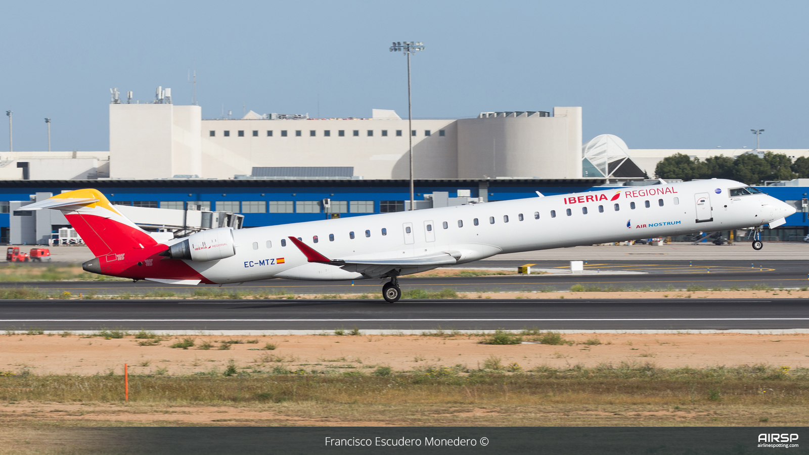 Air Nostrum Iberia Regional  Mitsubishi CRJ-1000  EC-MTZ