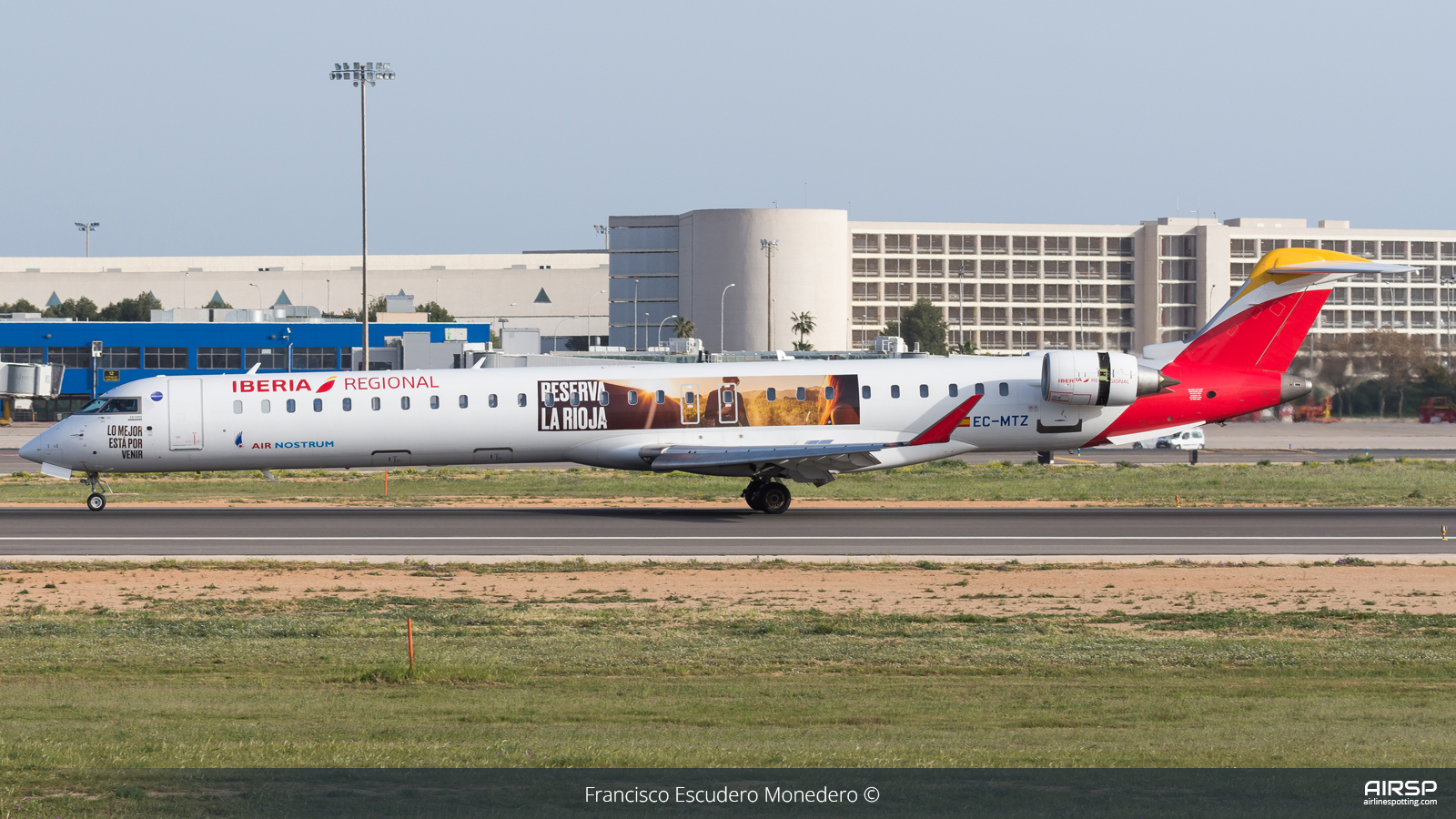 Air Nostrum Iberia Regional  Mitsubishi CRJ-1000  EC-MTZ