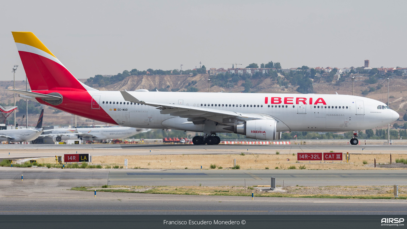 Iberia  Airbus A330-200  EC-MUD