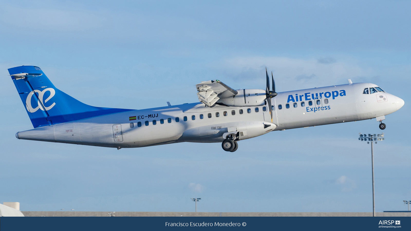 Air Europa Express  ATR-72  EC-MUJ