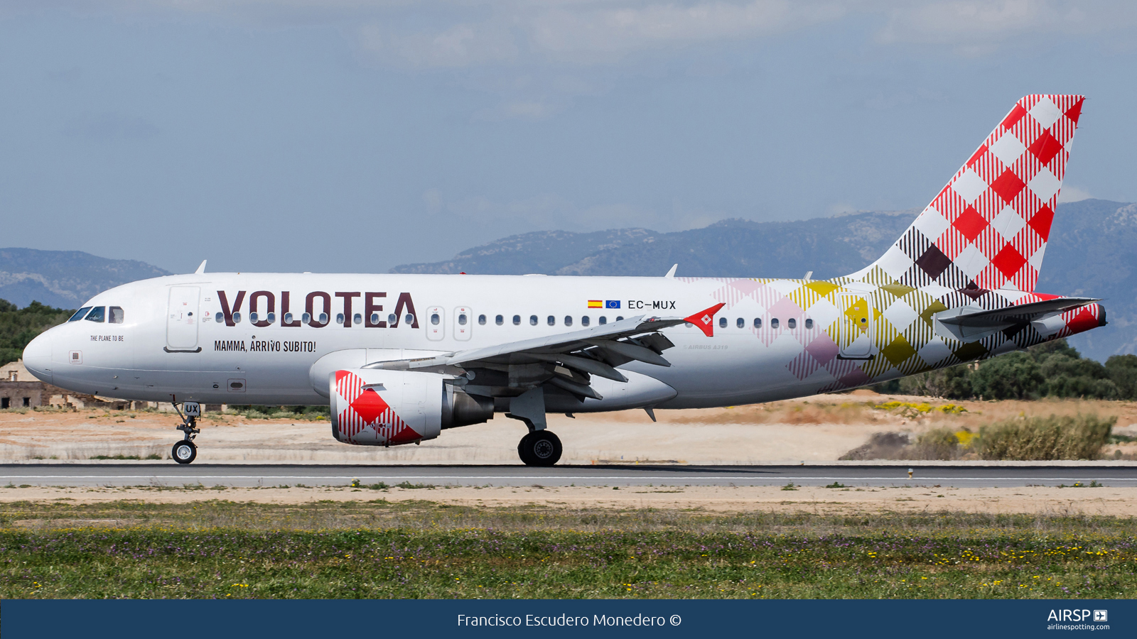 Volotea  Airbus A319  EC-MUX