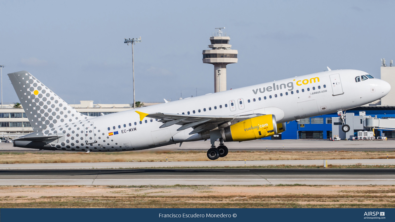 Vueling  Airbus A320  EC-MVM