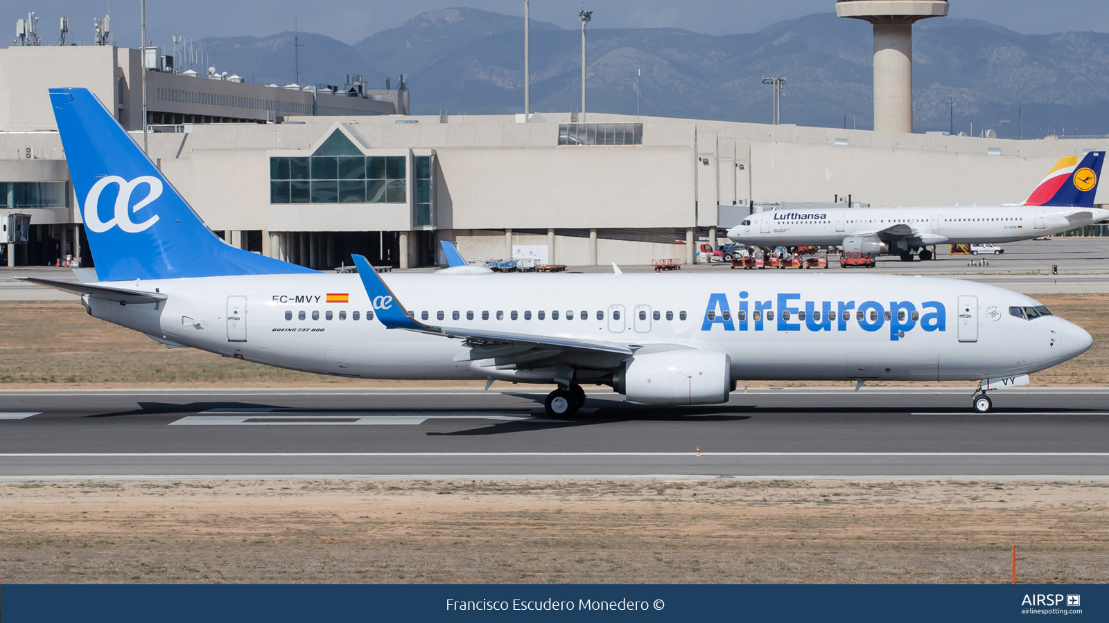 Air Europa  Boeing 737-800  EC-MVY