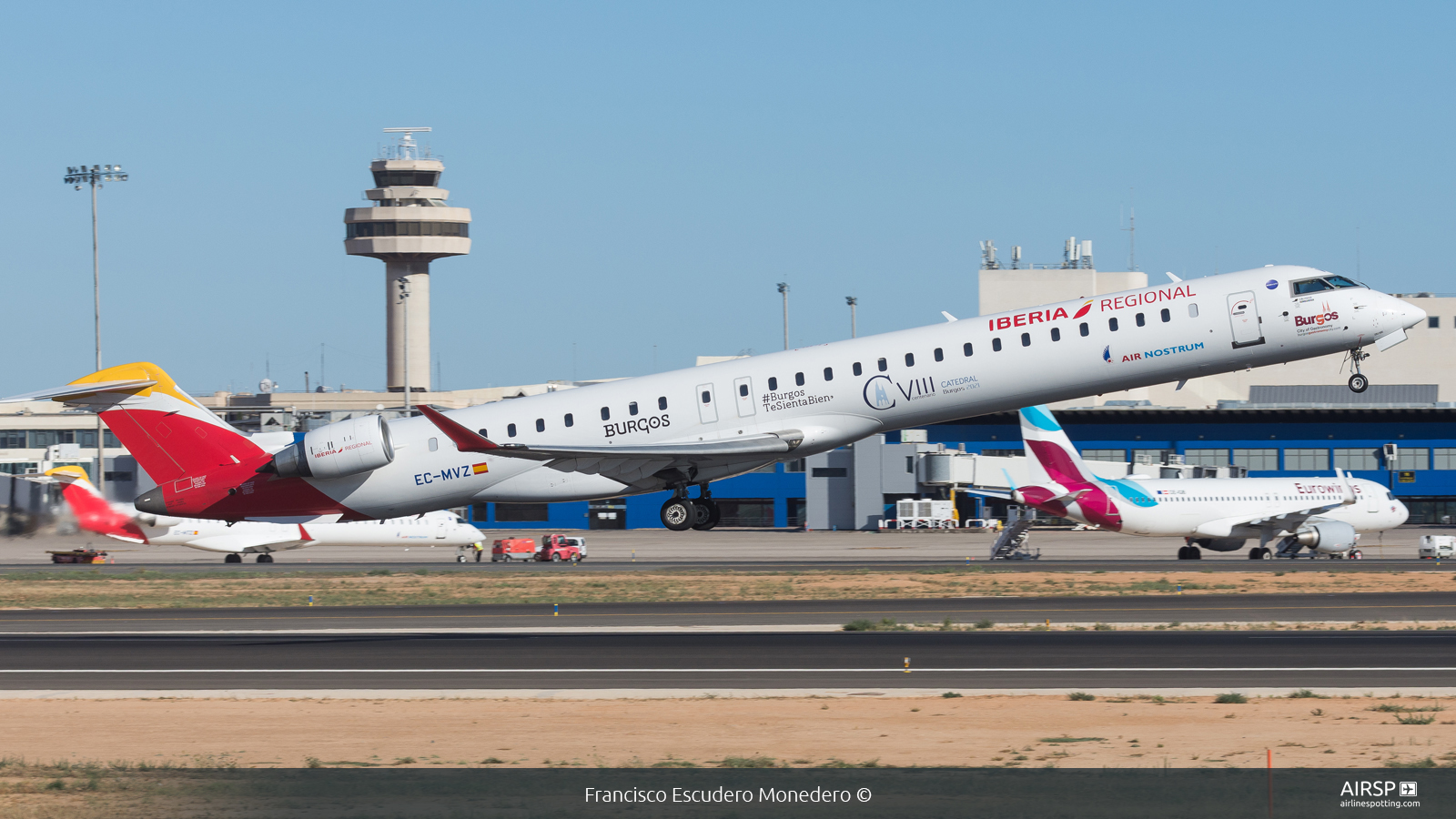 Air Nostrum Iberia Regional  Mitsubishi CRJ-1000  EC-MVZ