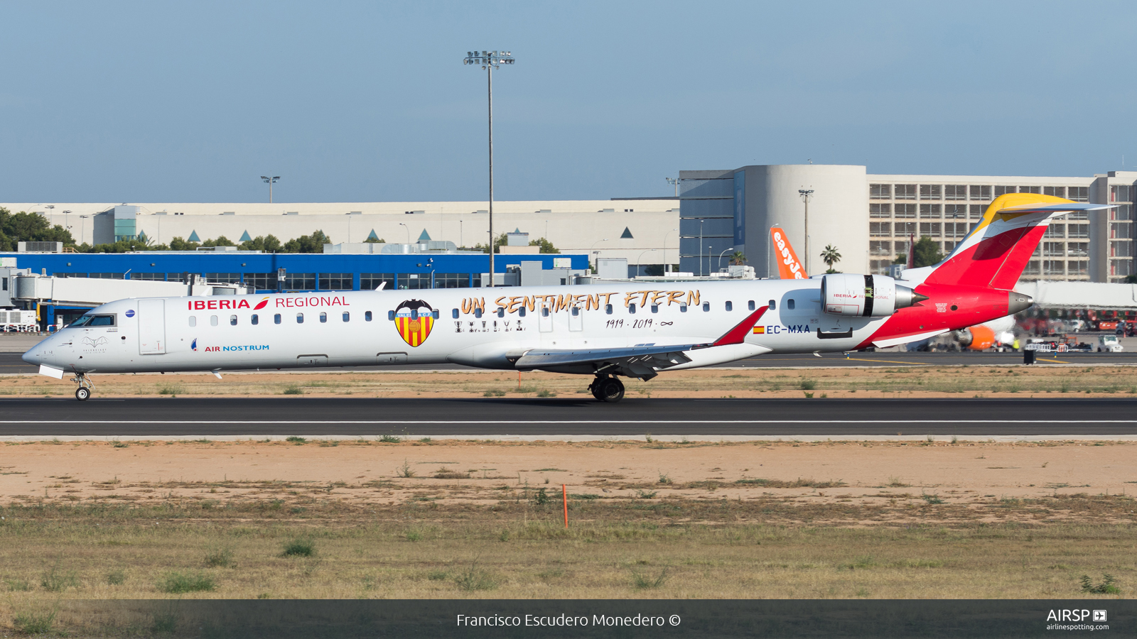 Air Nostrum Iberia Regional  Mitsubishi CRJ-1000  EC-MXA