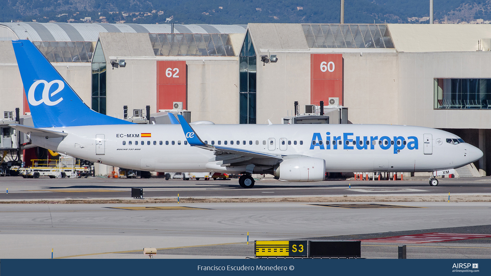 Air Europa  Boeing 737-800  EC-MXM