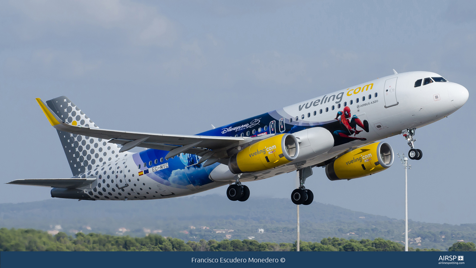 Vueling  Airbus A320  EC-MYC