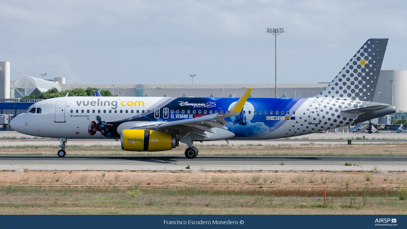 Vueling  Airbus A320  EC-MYC