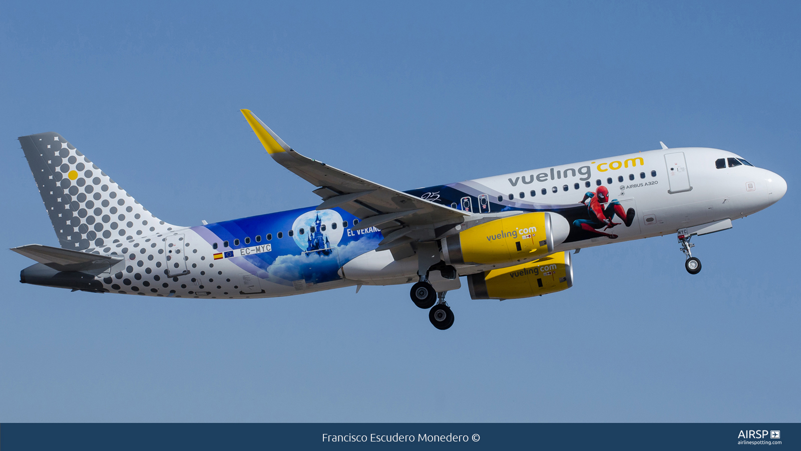Vueling  Airbus A320  EC-MYC