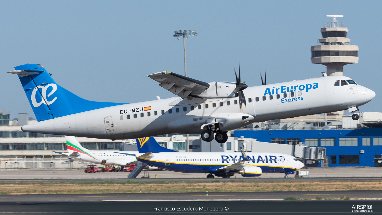 Air Europa Express  ATR-72  EC-MZJ
