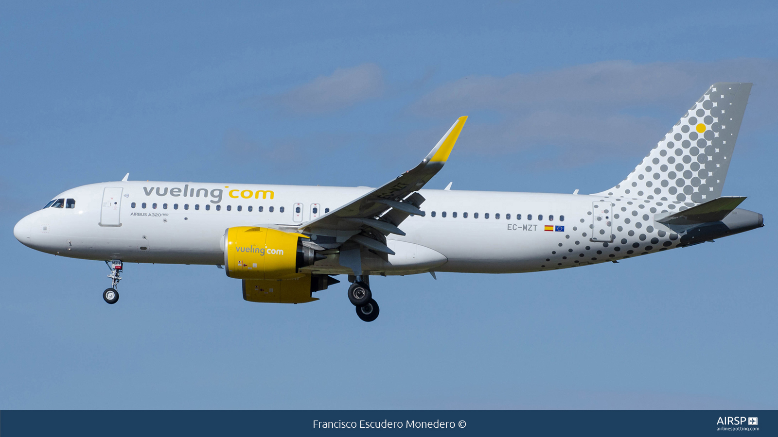 Vueling  Airbus A320neo  EC-MZT