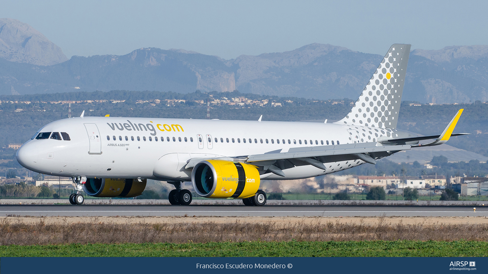 Vueling  Airbus A320neo  EC-NAZ