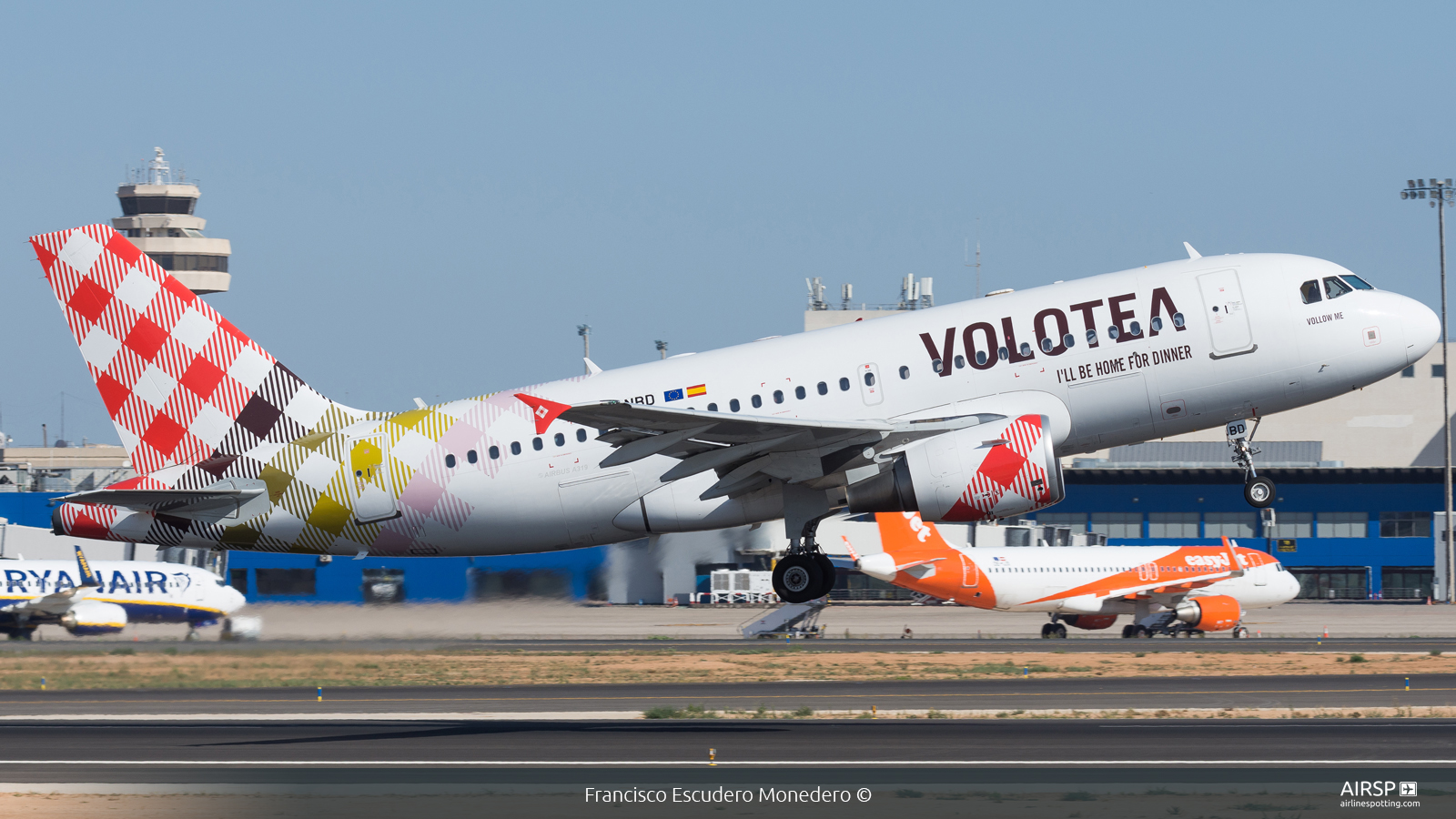 Volotea  Airbus A319  EC-NBD