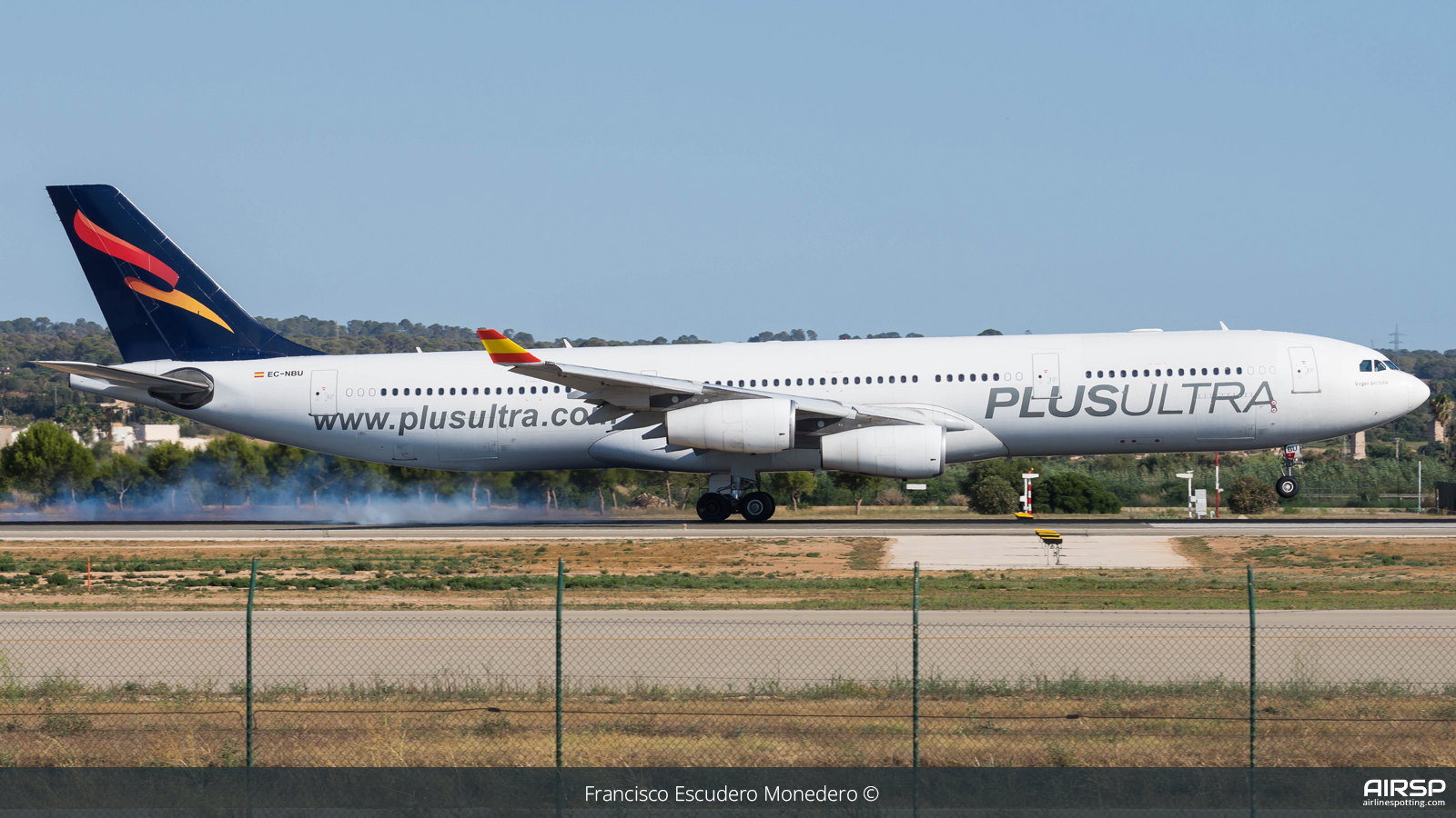 Plus Ultra  Airbus A340-300  EC-NBU