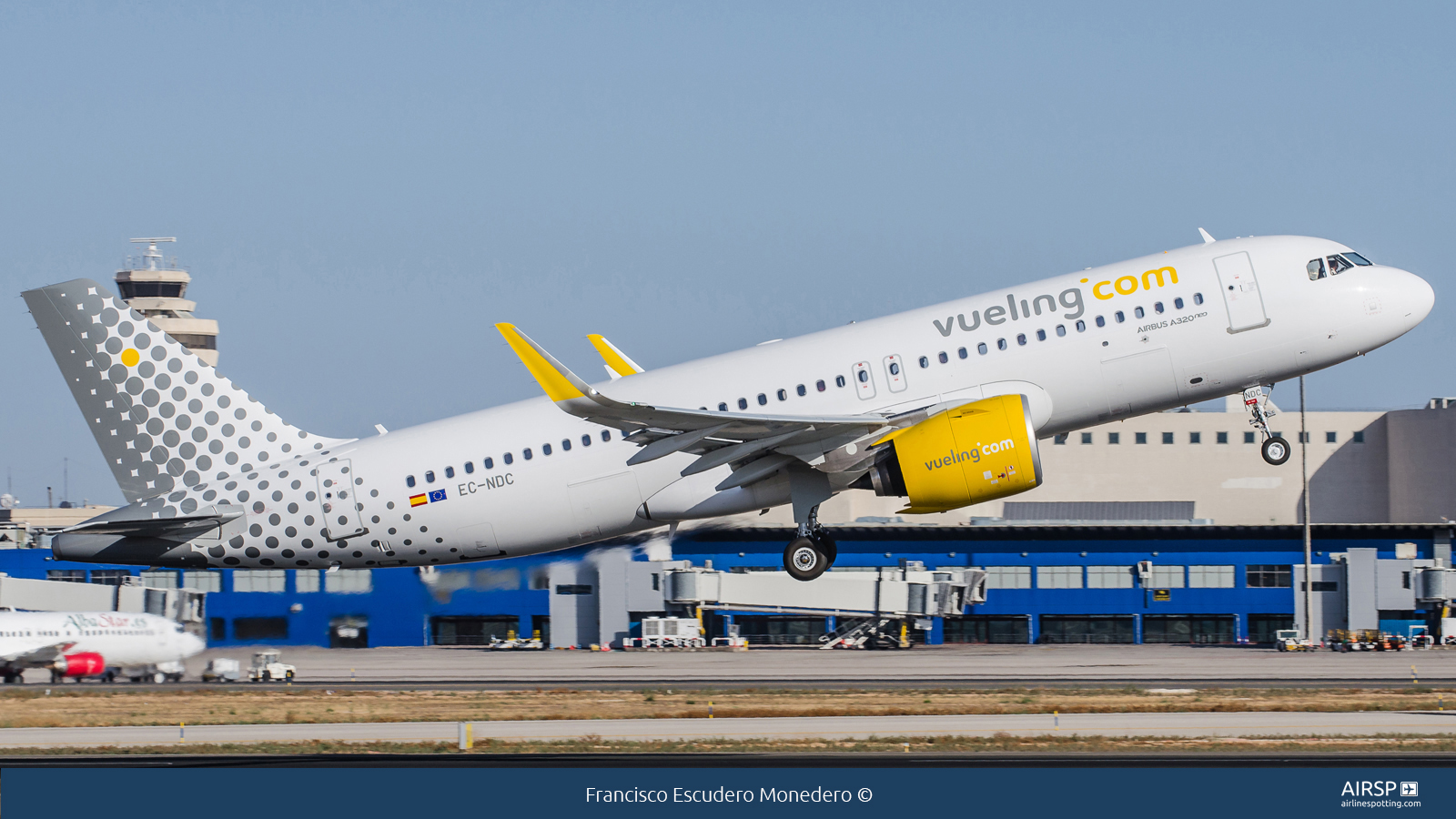 Vueling  Airbus A320neo  EC-NDC