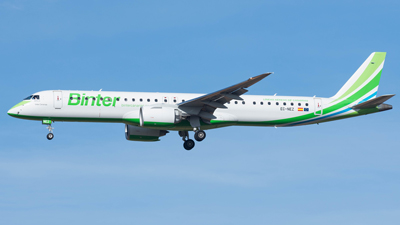 Binter Canarias Embraer E195-E2