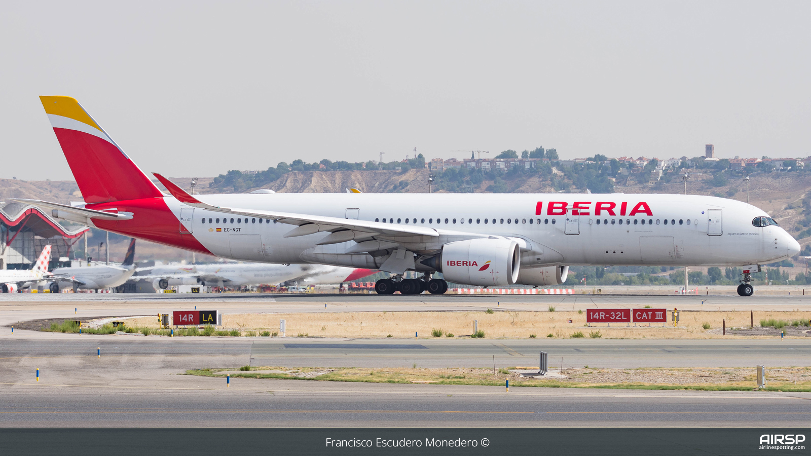 Iberia  Airbus A350-900  EC-NGT
