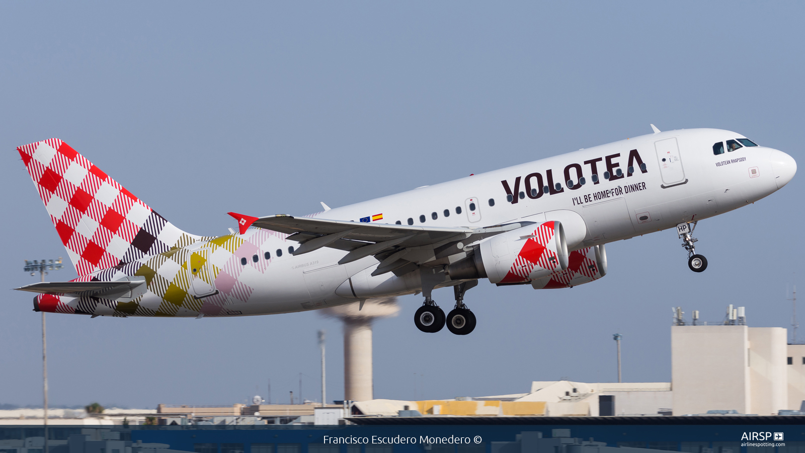 Volotea  Airbus A319  EC-NHP