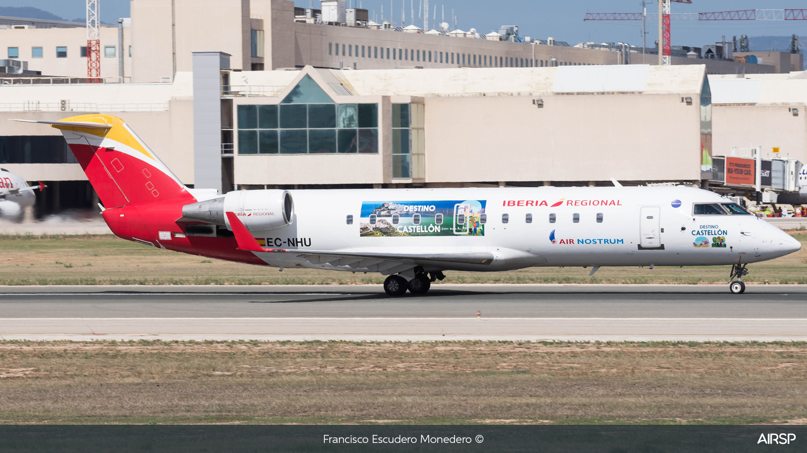 Air Nostrum Iberia Regional  Mitsubishi CRJ-200  EC-NHU