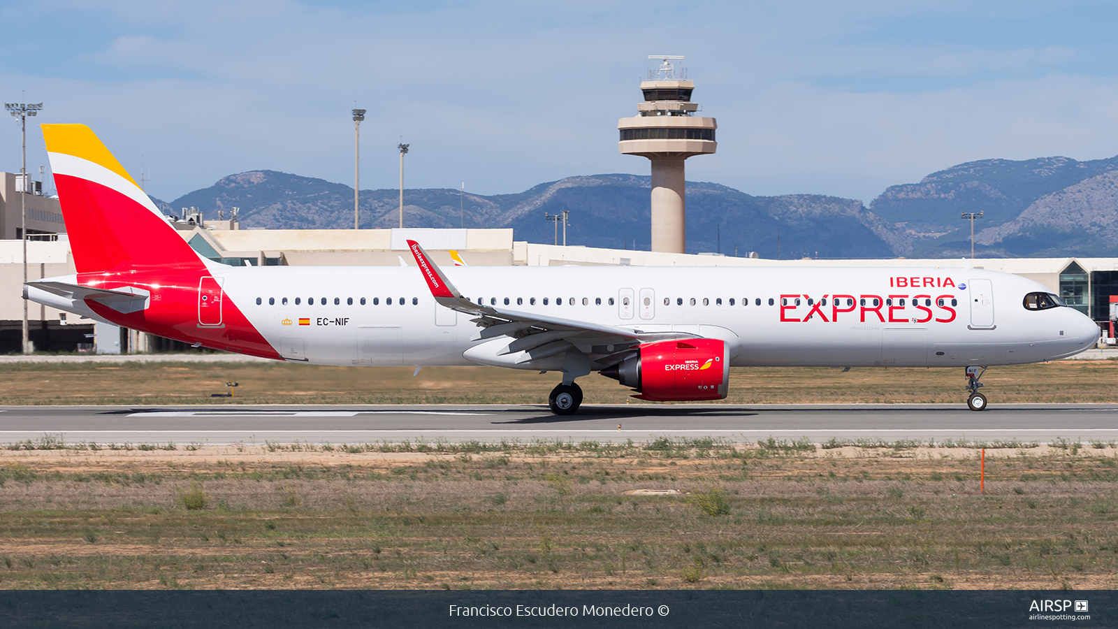 Iberia Express  Airbus A321neo  EC-NIF