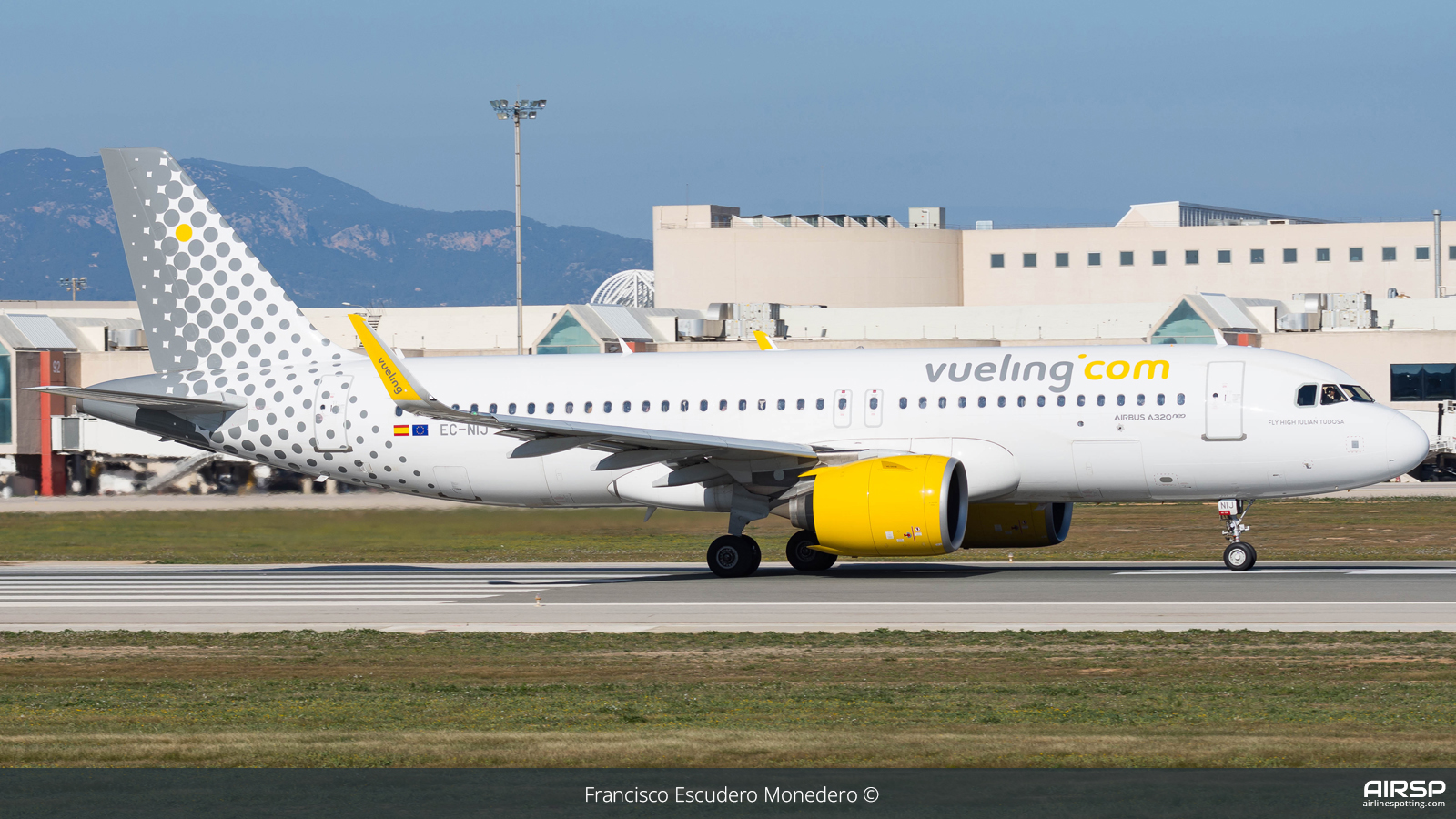 Vueling  Airbus A320neo  EC-NIJ