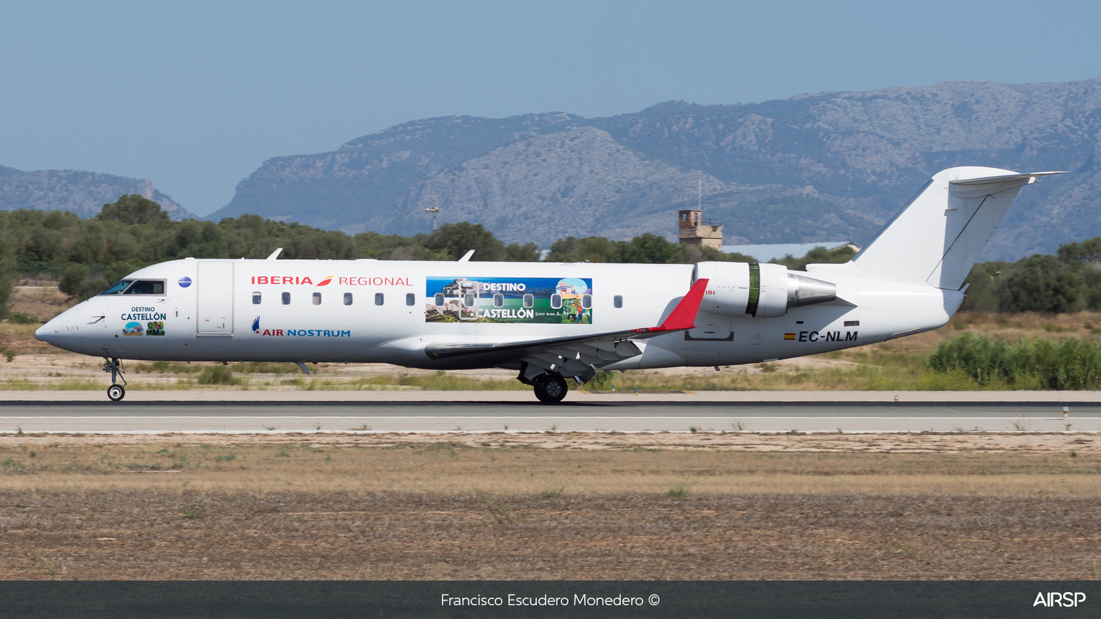 Air Nostrum Iberia Regional  Mitsubishi CRJ-200  EC-NLM