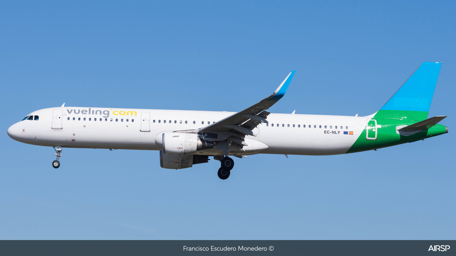 Vueling  Airbus A321  EC-NLY