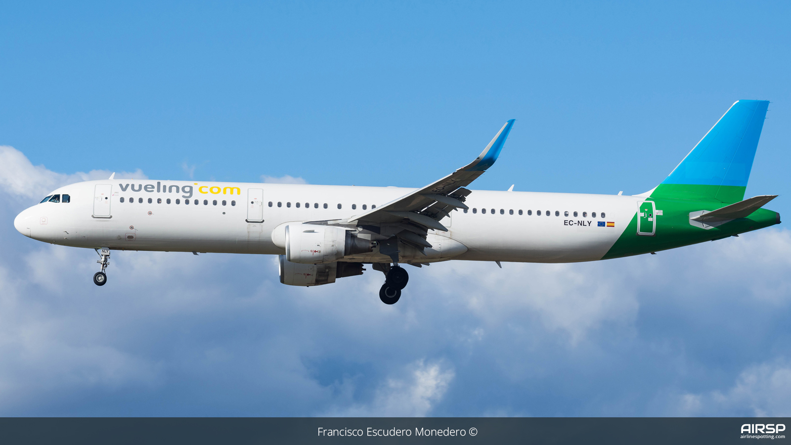 Vueling  Airbus A321  EC-NLY