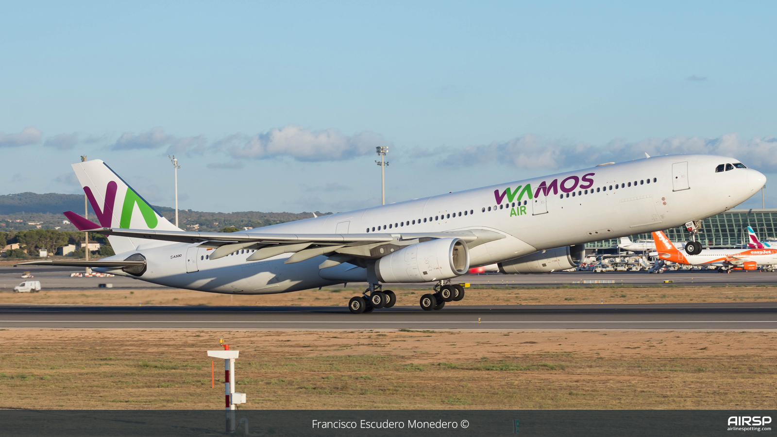 Wamos Air  Airbus A330-300  EC-NOF