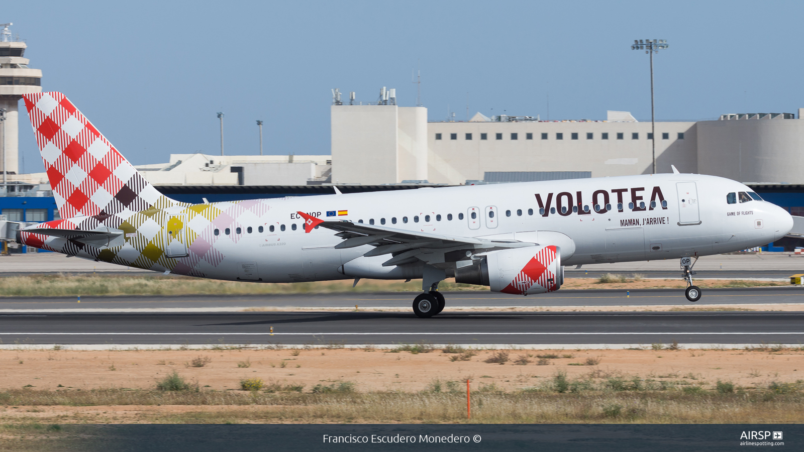 Volotea  Airbus A320  EC-NOP