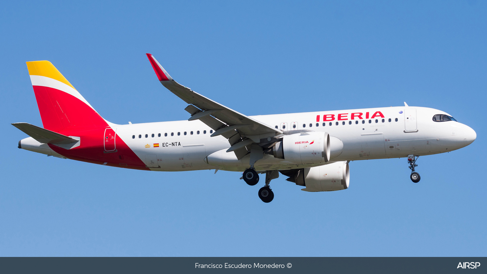 Iberia  Airbus A320neo  EC-NTA