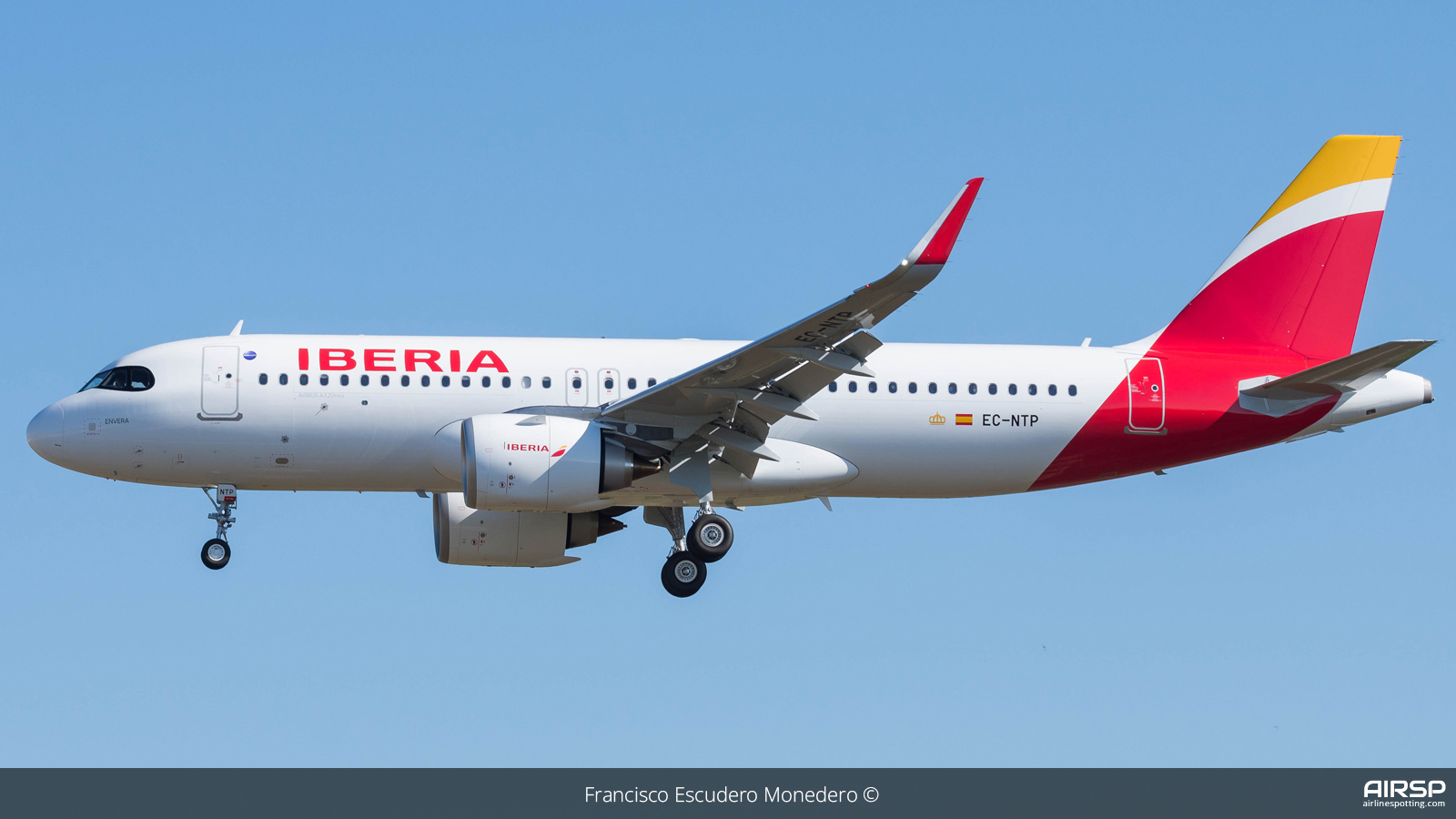 Iberia  Airbus A320neo  EC-NTP