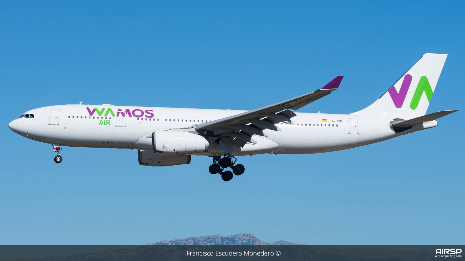 Wamos Air  Airbus A330-200  EC-NUI