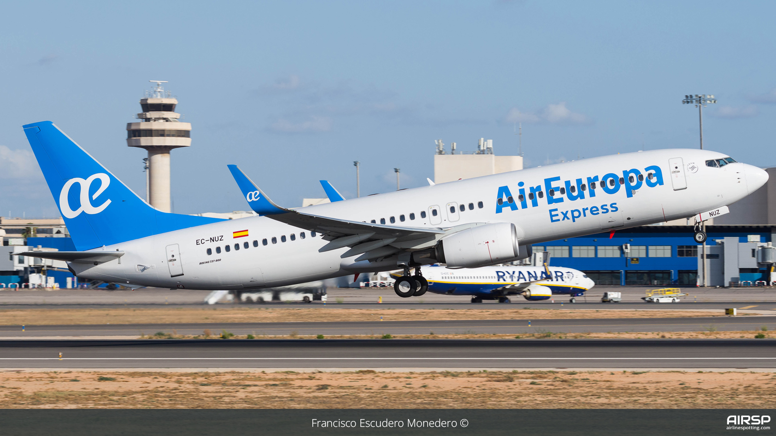 Air Europa Express  Boeing 737-800  EC-NUZ