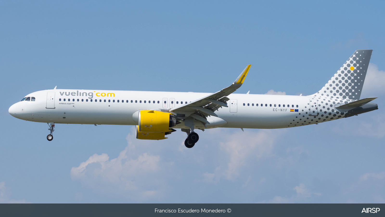 Vueling  Airbus A321neo  EC-NYF