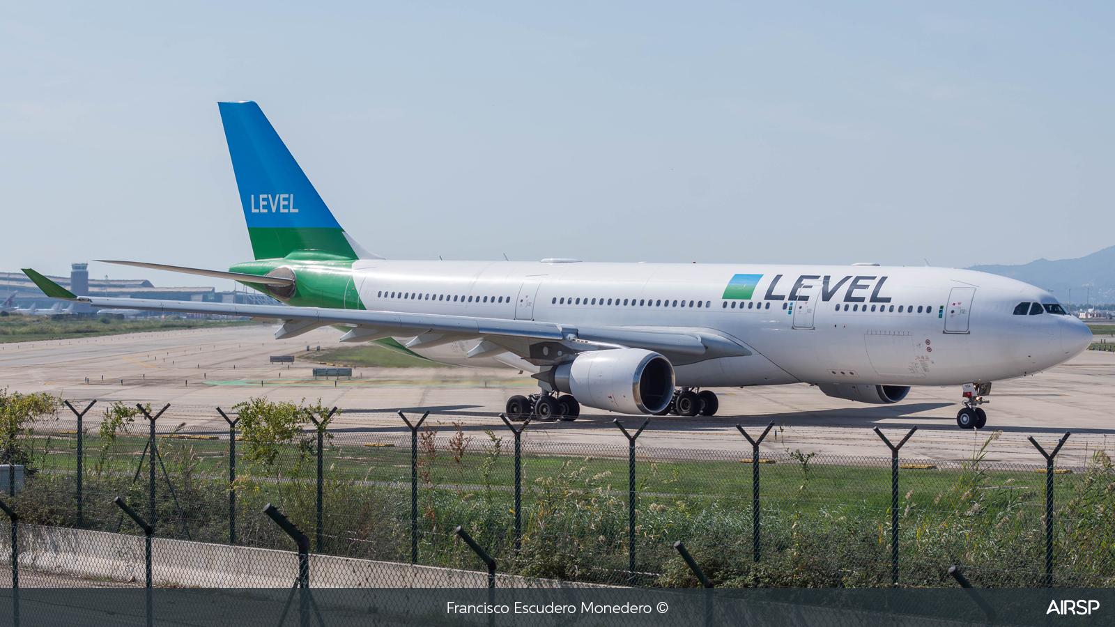 Level  Airbus A330-200  EC-ODA