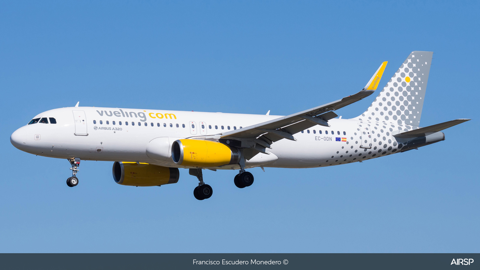 Vueling  Airbus A320  EC-ODN