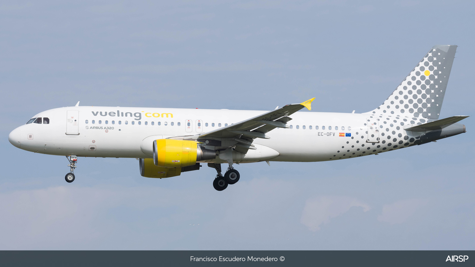 Vueling  Airbus A320  EC-OFV